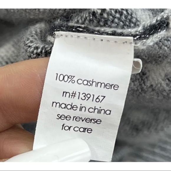 27 Miles Malibu Womens Sz S 100% CASHMERE Black Metallic Star Dipper Sweater - Picture 10 of 11